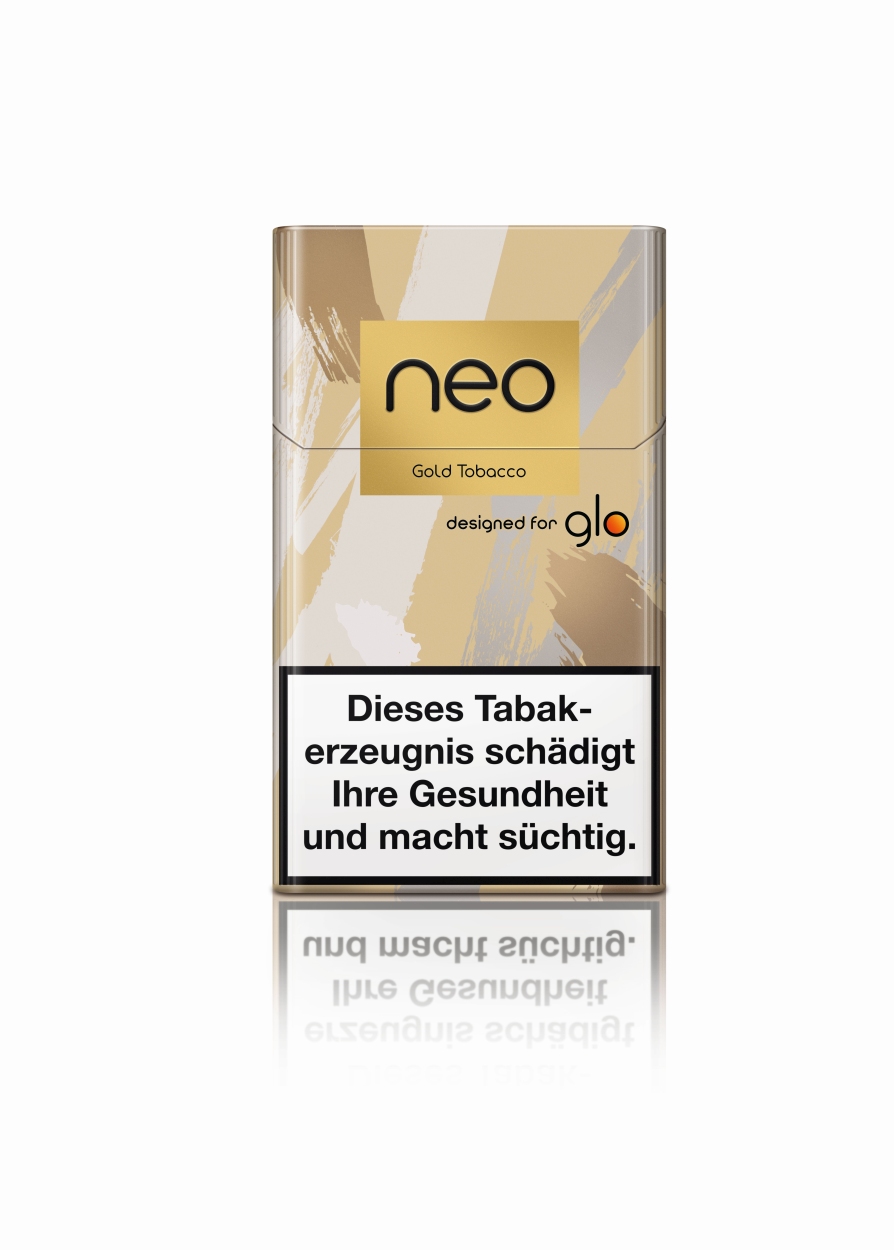 Die Neo Gold Tabakpackung wurde für GLO entworfen und zeichnet sich durch ein elegantes Design mit goldenen Akzenten und einem Warnhinweis in deutscher Sprache aus.